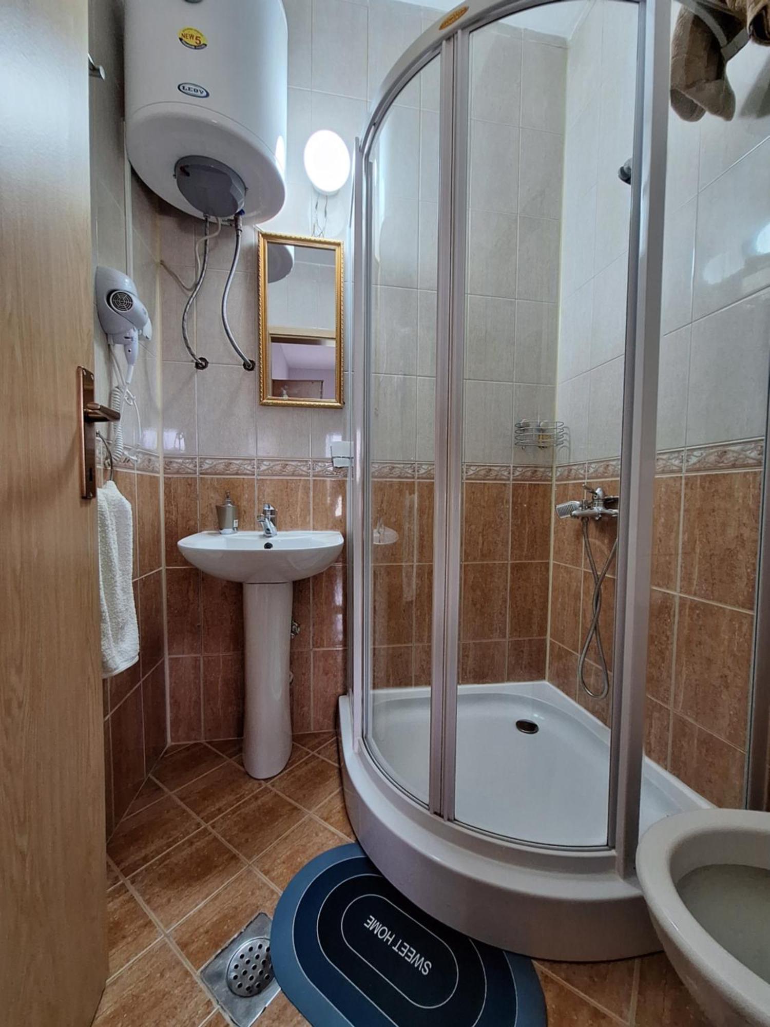 Studio Apartments Oleg Ohrid Buitenkant foto